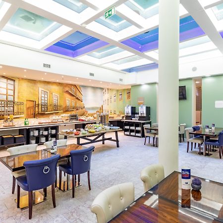 Holiday Inn Express Lisboa - Av. Liberdade By Ihg Luaran gambar