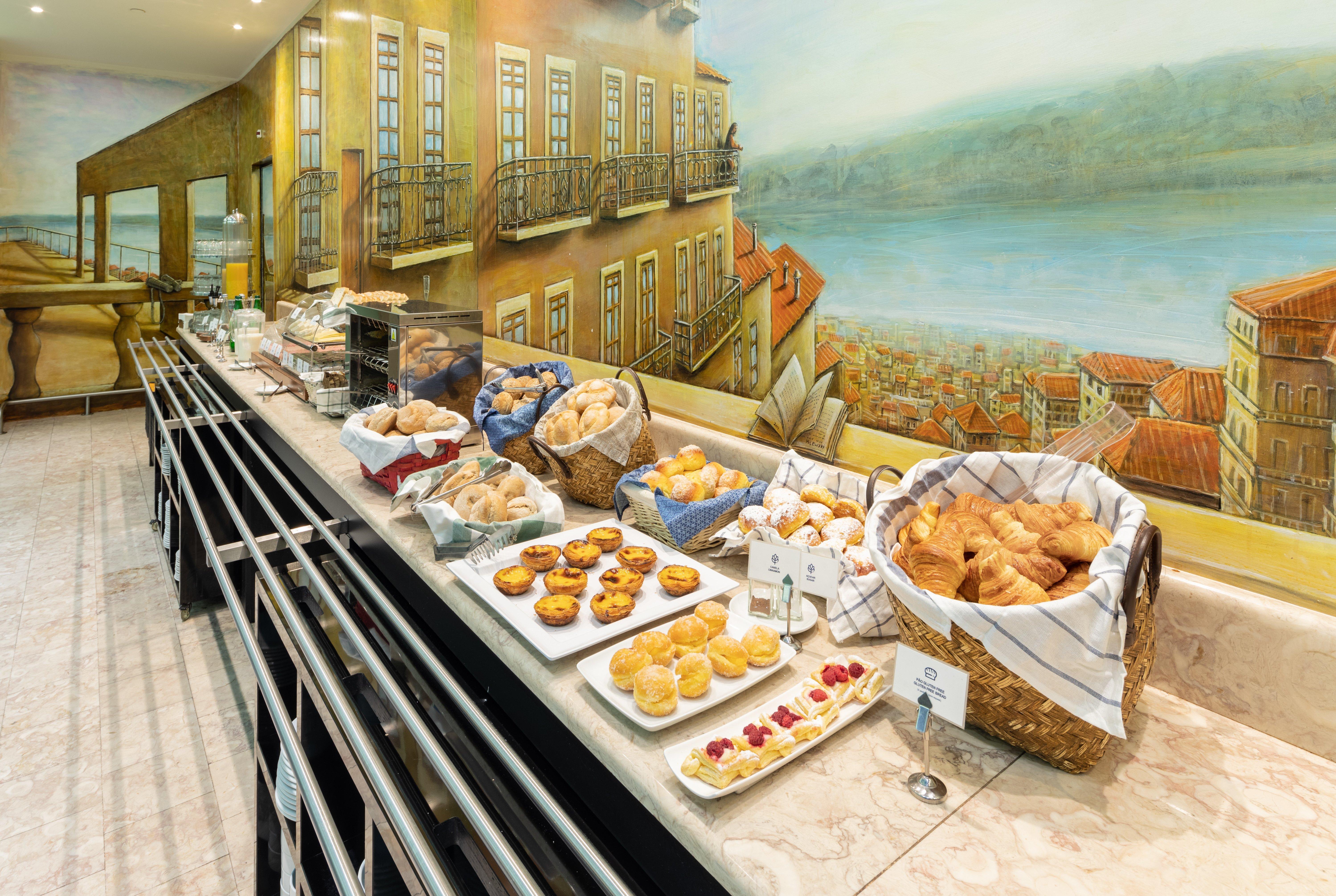 Holiday Inn Express Lisboa - Av. Liberdade By Ihg Luaran gambar