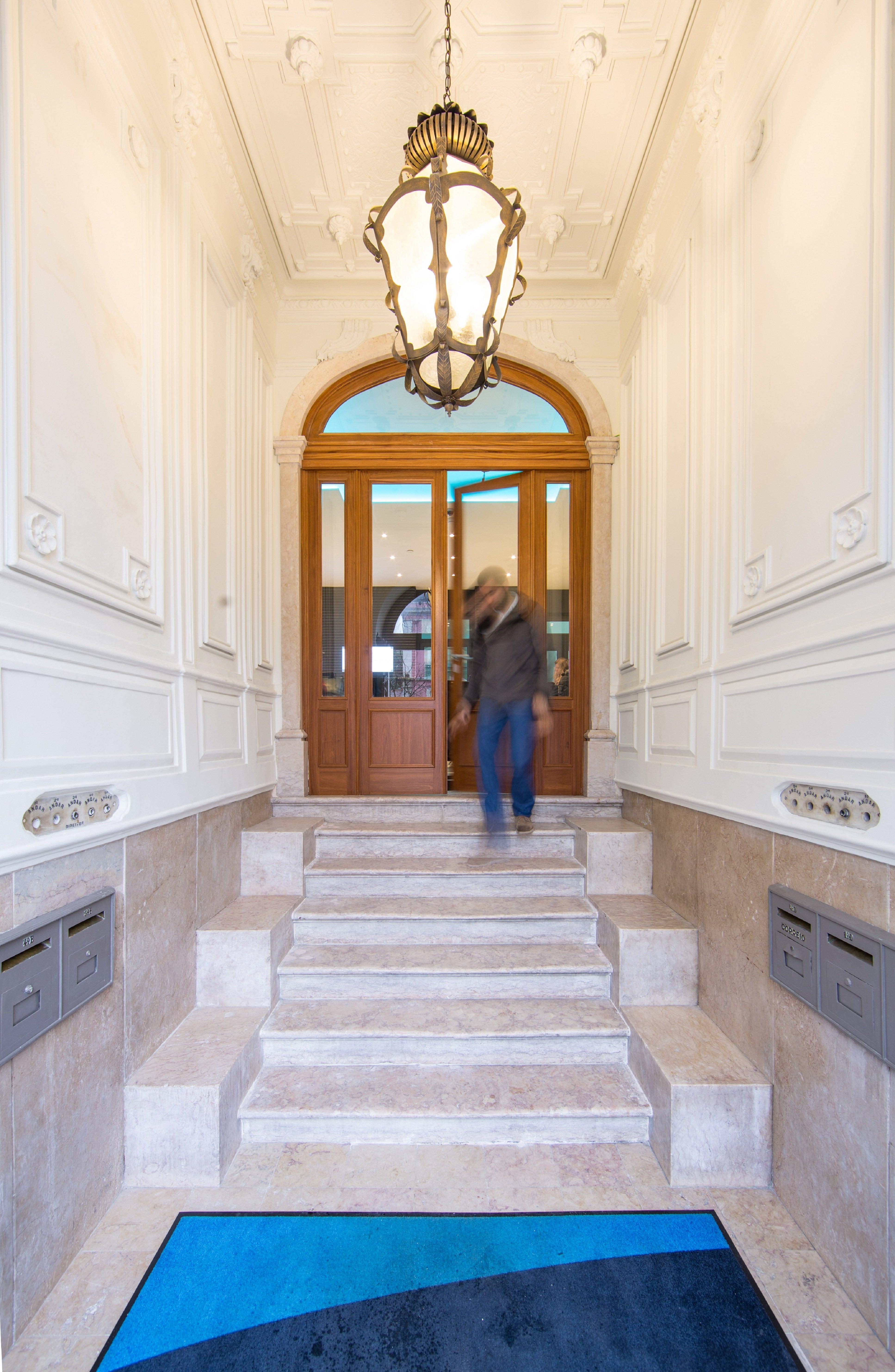 Holiday Inn Express Lisboa - Av. Liberdade By Ihg Luaran gambar
