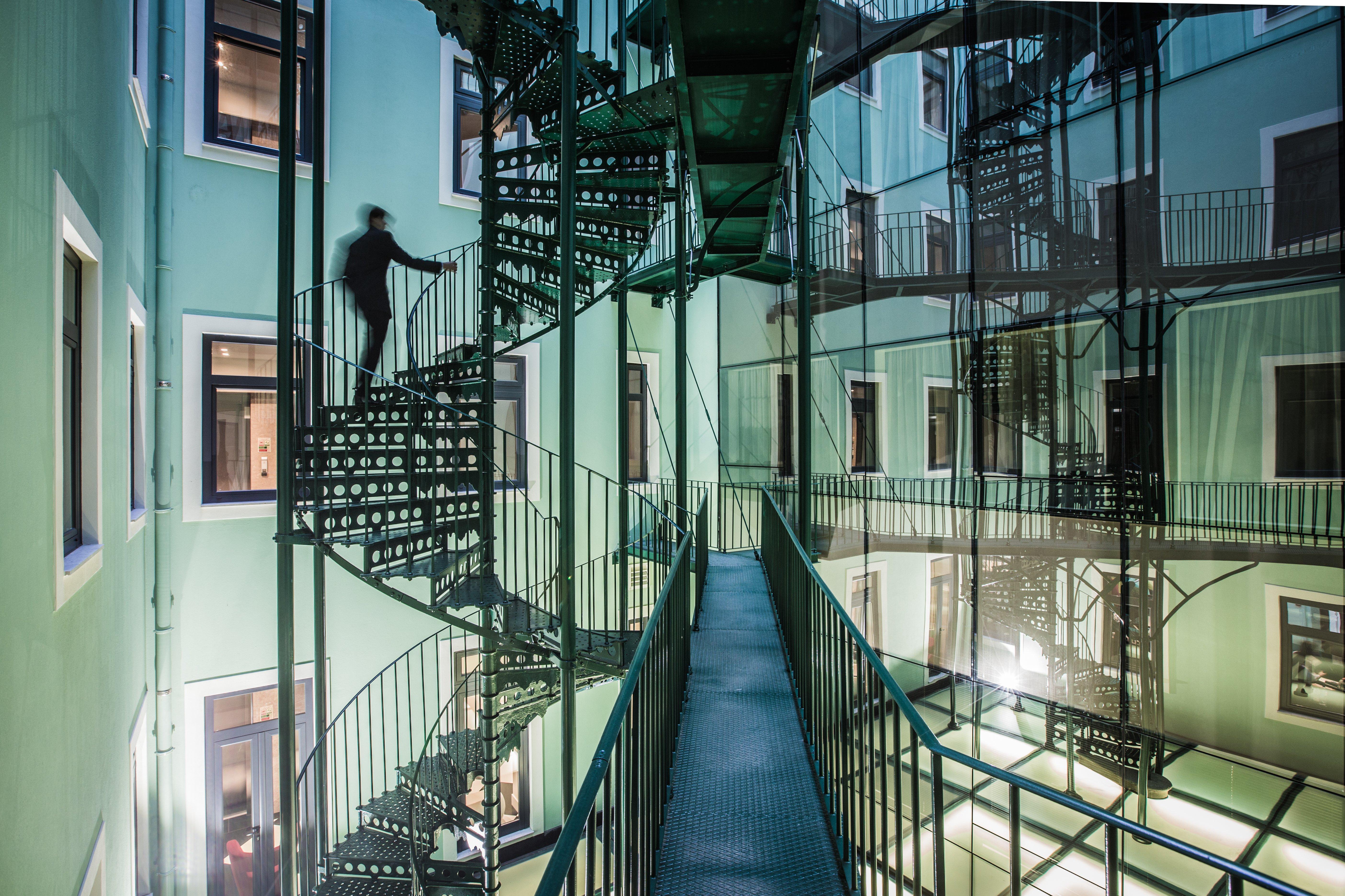 Holiday Inn Express Lisboa - Av. Liberdade By Ihg Luaran gambar